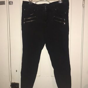 Black Torrid Jeans with Pockets!